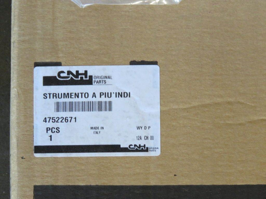 Case FARMALL 85C 95C 105C 115C  - لوحة القيادة - الآلات والماكينات الزراعية: صور 2 Case FARMALL 85C 95C 105C 115C  - لوحة القيادة - الآلات والماكينات الزراعية: صور 2