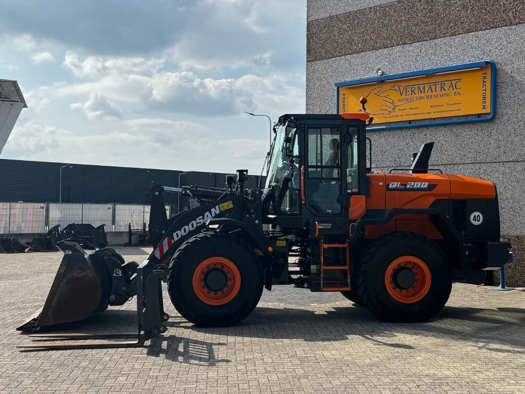 Doosan DEVELON / DOOSAN DL200-7, central lubrication, 202 - شيول صغير: صور 3 Doosan DEVELON / DOOSAN DL200-7, central lubrication, 202 - شيول صغير: صور 3