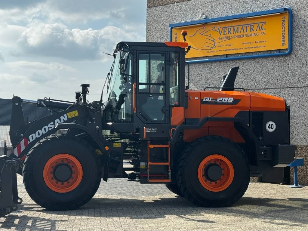 Doosan DEVELON / DOOSAN DL200-7, - شيول صغير: صور 4 Doosan DEVELON / DOOSAN DL200-7, - شيول صغير: صور 4