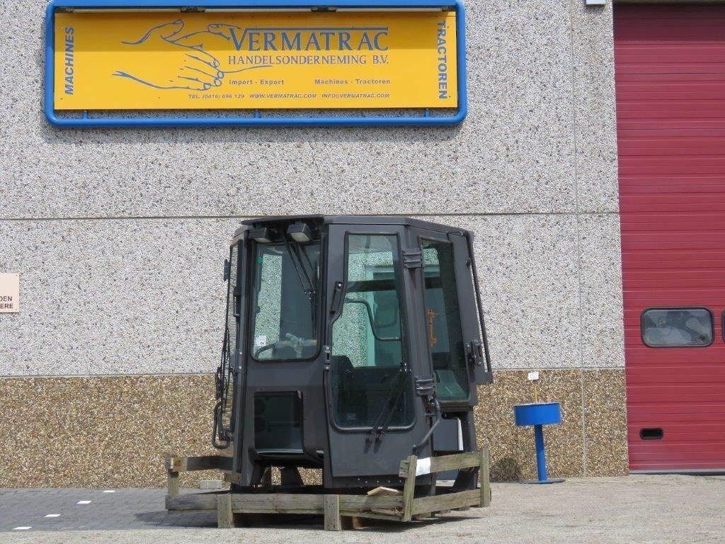 New Holland CE - الكبائن - آلات البناء: صور 1 New Holland CE - الكبائن - آلات البناء: صور 1