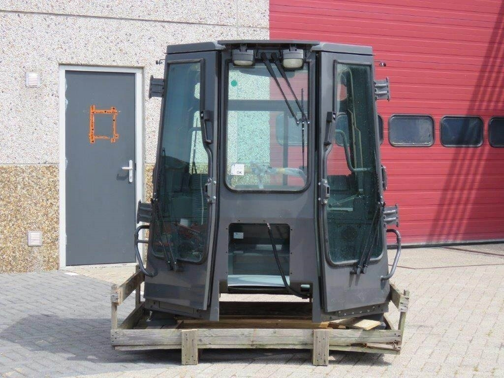 New Holland CE - الكبائن - آلات البناء: صور 4 New Holland CE - الكبائن - آلات البناء: صور 4