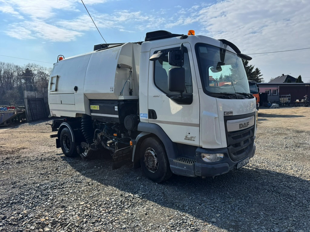 DAF LF180 - سياره كنس شوارع: صور 1 DAF LF180 - سياره كنس شوارع: صور 1