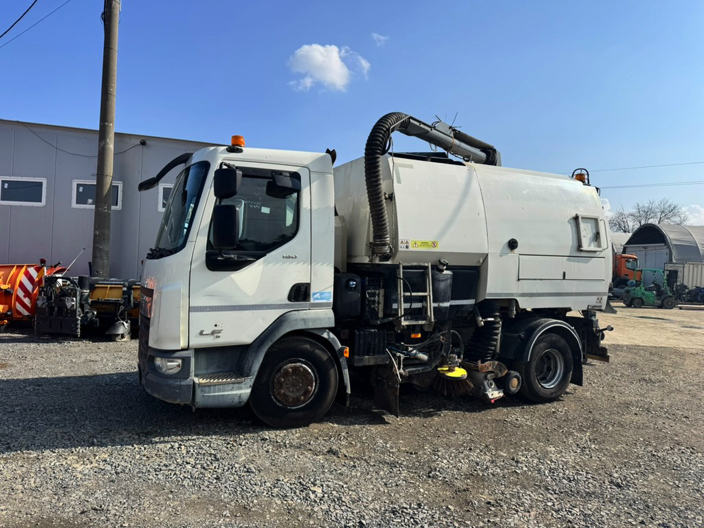 DAF LF180 - سياره كنس شوارع: صور 2 DAF LF180 - سياره كنس شوارع: صور 2