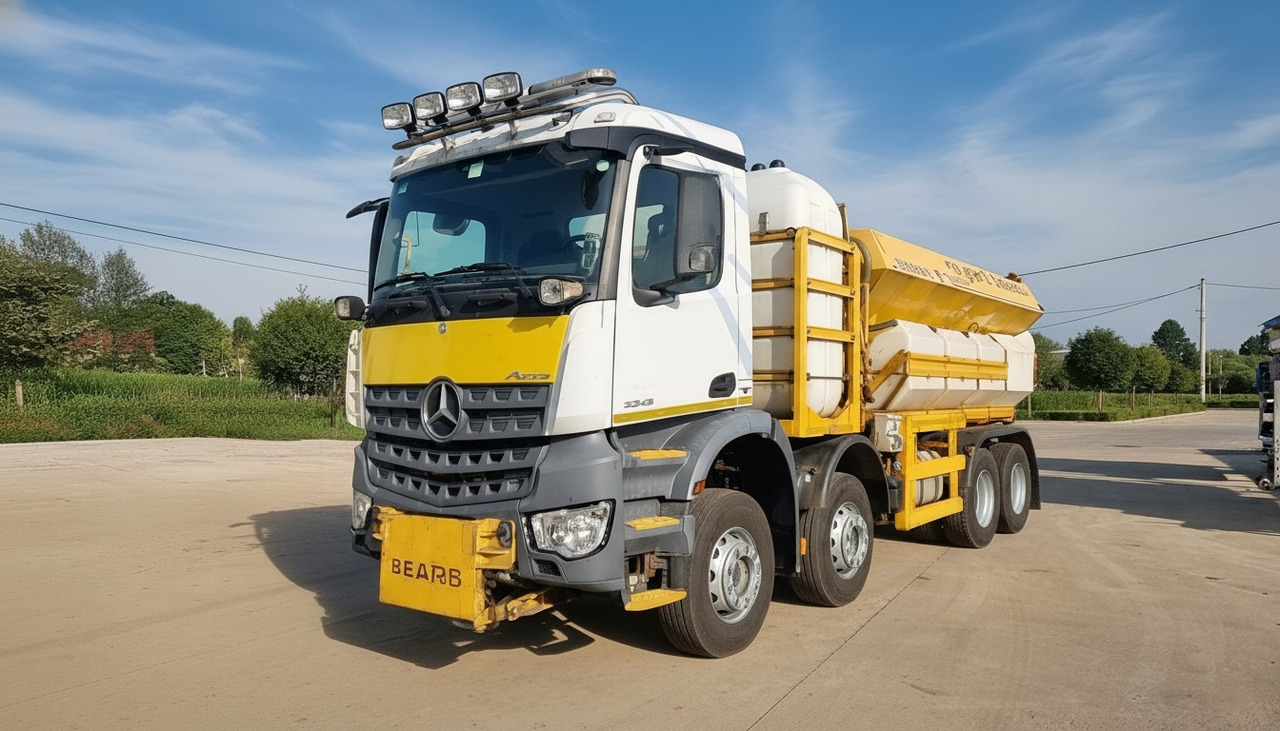MERCEDES-BENZ AROCS 3243 8x4 | Euro 6 | Piaskarko Solarka Econ 12m³ - جرافة ثلج: صور 1 MERCEDES-BENZ AROCS 3243 8x4 | Euro 6 | Piaskarko Solarka Econ 12m³ - جرافة ثلج: صور 1