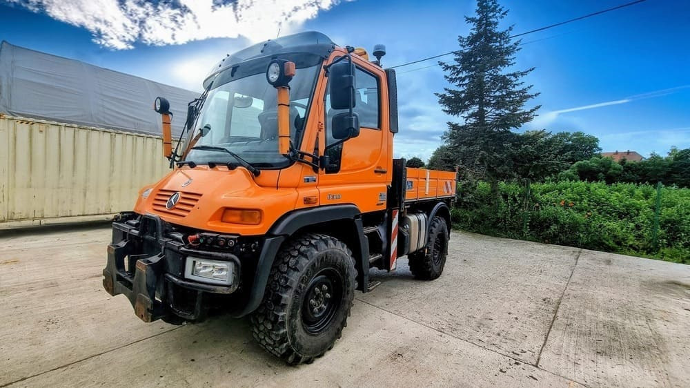 MERCEDES-BENZ Unimog U300 - سيارة بلدية: صور 2 MERCEDES-BENZ Unimog U300 - سيارة بلدية: صور 2