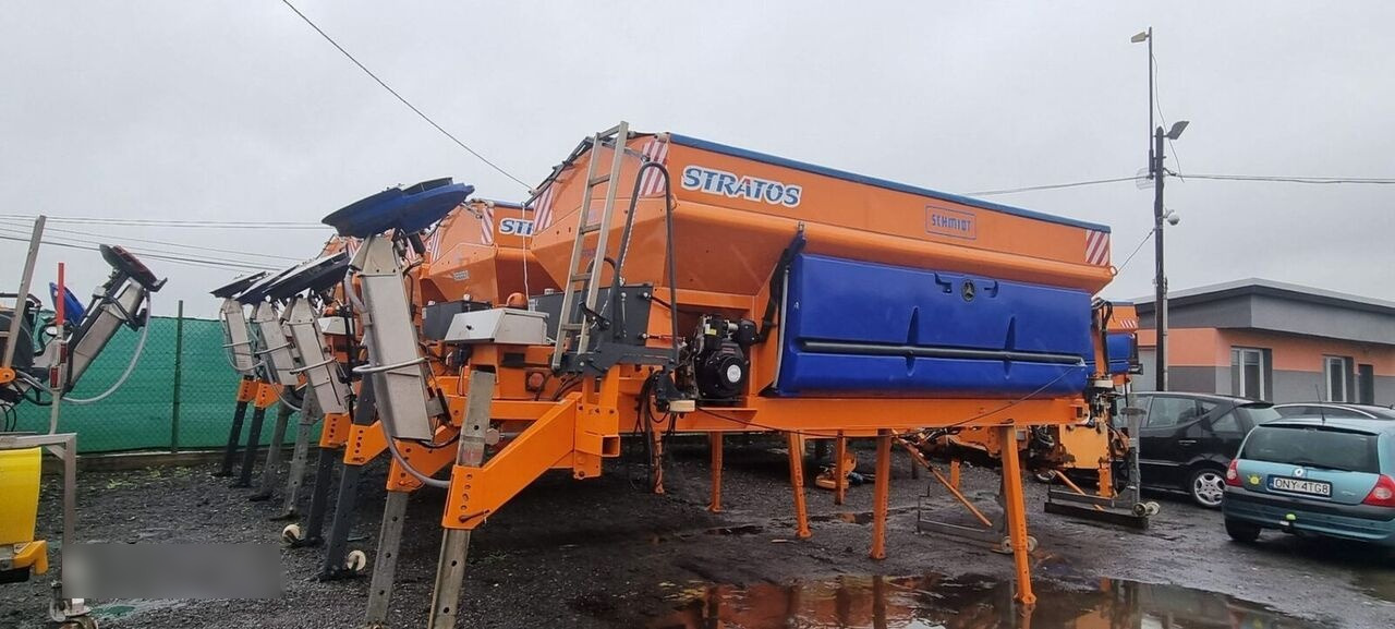 Schmidt odnowiona 2025 - الرمال مفرشة - سيارة بلدية: صور 3 Schmidt odnowiona 2025 - الرمال مفرشة - سيارة بلدية: صور 3