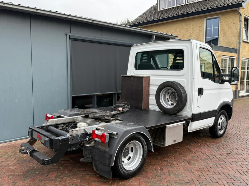 Iveco Daily 40C21 3.0 210 PK N1 Be trekker Luchtvering 8750KG Totaal gewicht - شاحنة جرار: صور 5 Iveco Daily 40C21 3.0 210 PK N1 Be trekker Luchtvering 8750KG Totaal gewicht - شاحنة جرار: صور 5