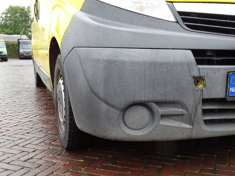 Opel Vivaro 2.0CDTI 84KW 2.9 TON L2H1 3ZITS AIRCO IMPERIAL - فان المدمجة: صور 3 Opel Vivaro 2.0CDTI 84KW 2.9 TON L2H1 3ZITS AIRCO IMPERIAL - فان المدمجة: صور 3