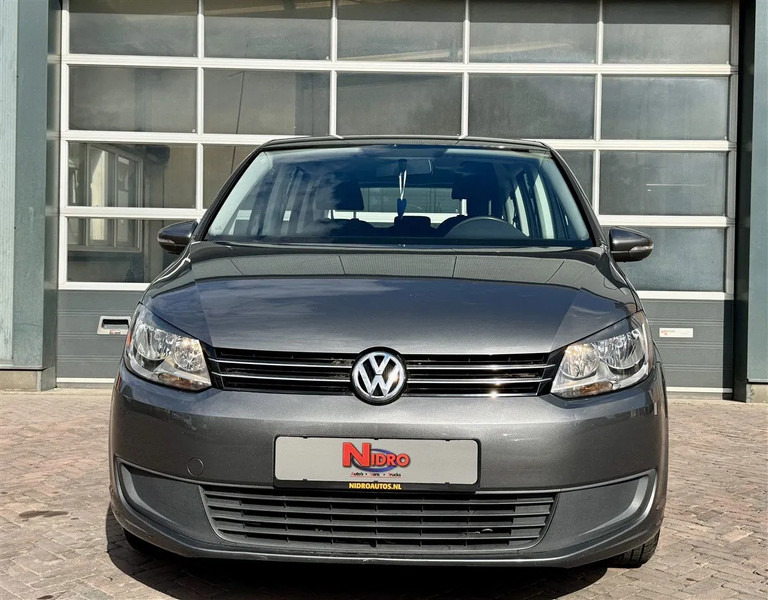 Volkswagen Touran 1.2 TSI 105pk 7 Pers LMV export - سيارة: صور 5 Volkswagen Touran 1.2 TSI 105pk 7 Pers LMV export - سيارة: صور 5