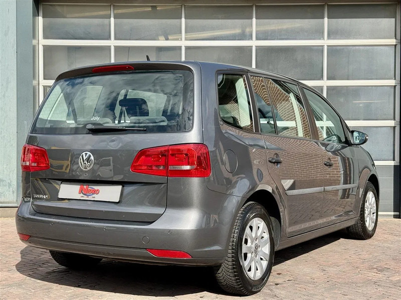 Volkswagen Touran 1.2 TSI 105pk 7 Pers LMV export - سيارة: صور 3 Volkswagen Touran 1.2 TSI 105pk 7 Pers LMV export - سيارة: صور 3