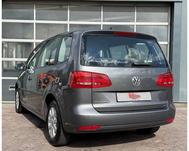 Volkswagen Touran 1.2 TSI 105pk 7 Pers LMV export - سيارة: صور 4 Volkswagen Touran 1.2 TSI 105pk 7 Pers LMV export - سيارة: صور 4