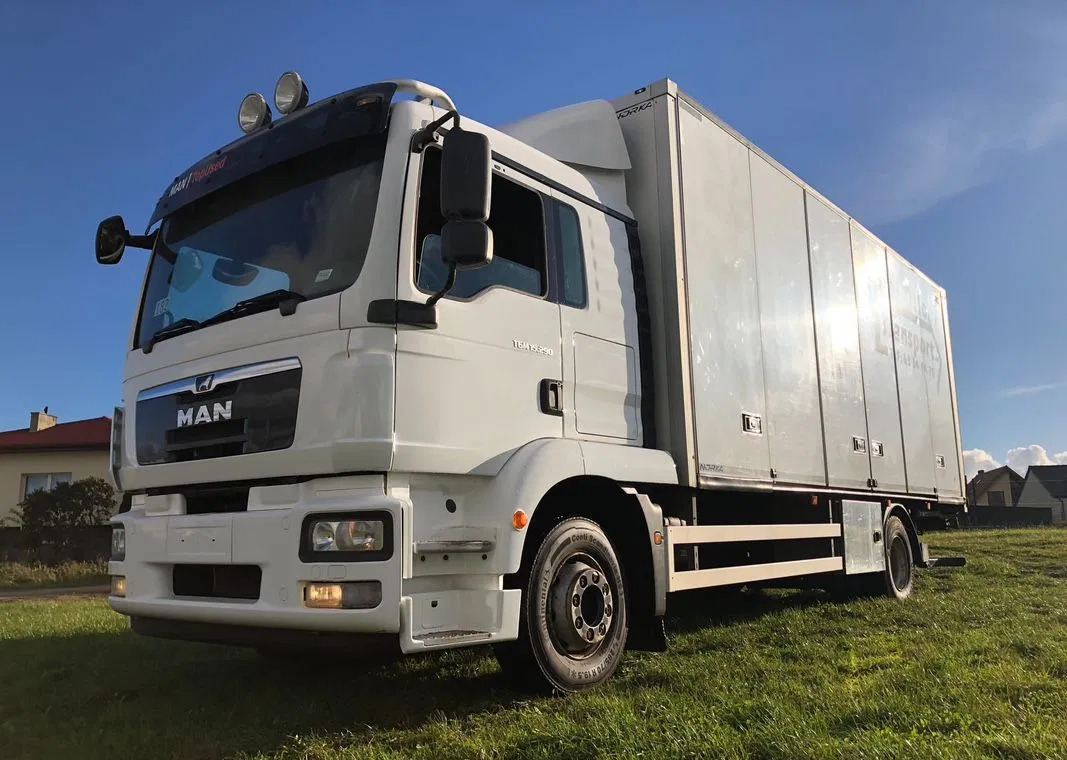 MAN 15.290 Winda Bok otwierany 18 Palet - متساوي شاحنة: صور 1 MAN 15.290 Winda Bok otwierany 18 Palet - متساوي شاحنة: صور 1