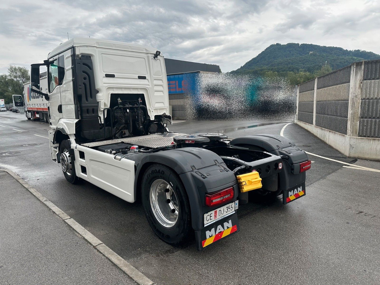 MAN TGS 18.440 4X2 BLS Kipphydraulik Klima LED - شاحنة جرار: صور 3 MAN TGS 18.440 4X2 BLS Kipphydraulik Klima LED - شاحنة جرار: صور 3