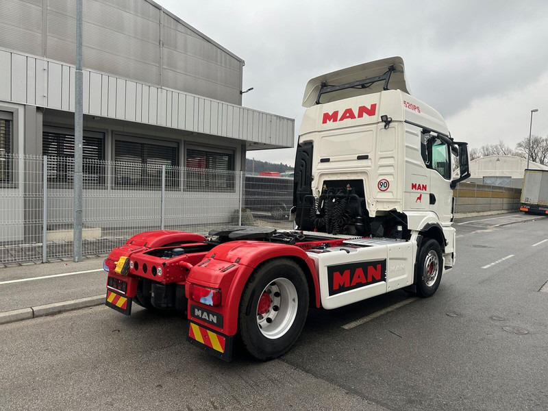 MAN TGS 18.520 Intarder Hydraulika ALU - شاحنة جرار: صور 4 MAN TGS 18.520 Intarder Hydraulika ALU - شاحنة جرار: صور 4