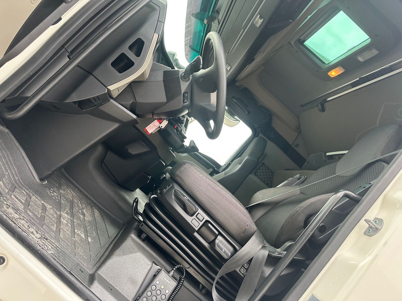 MAN TGX 18.520 BL SA Intarder Klima ACC Led - شاحنة جرار: صور 5 MAN TGX 18.520 BL SA Intarder Klima ACC Led - شاحنة جرار: صور 5