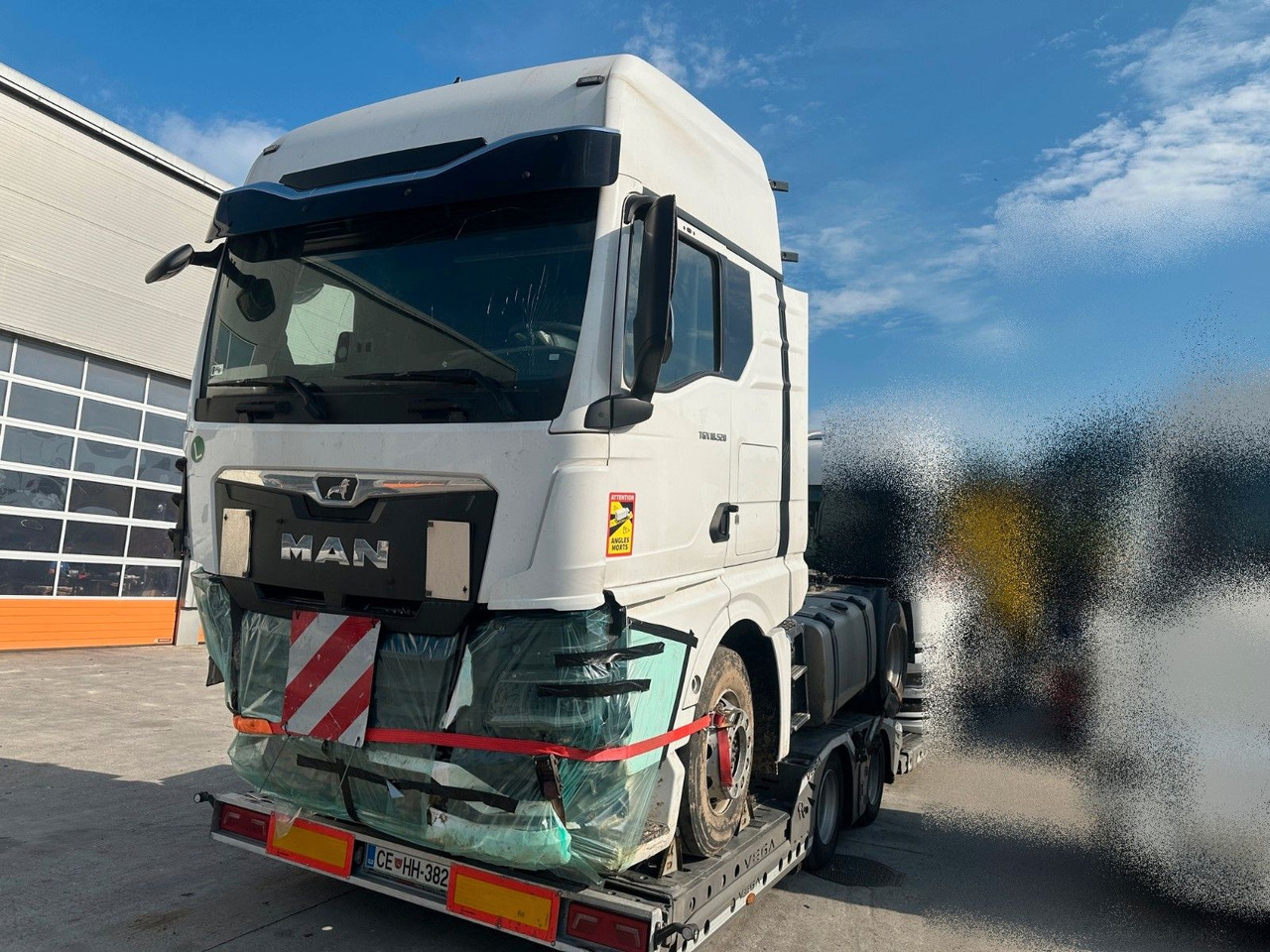 MAN TGX 18.520 Intarder Klima - شاحنة جرار: صور 2 MAN TGX 18.520 Intarder Klima - شاحنة جرار: صور 2