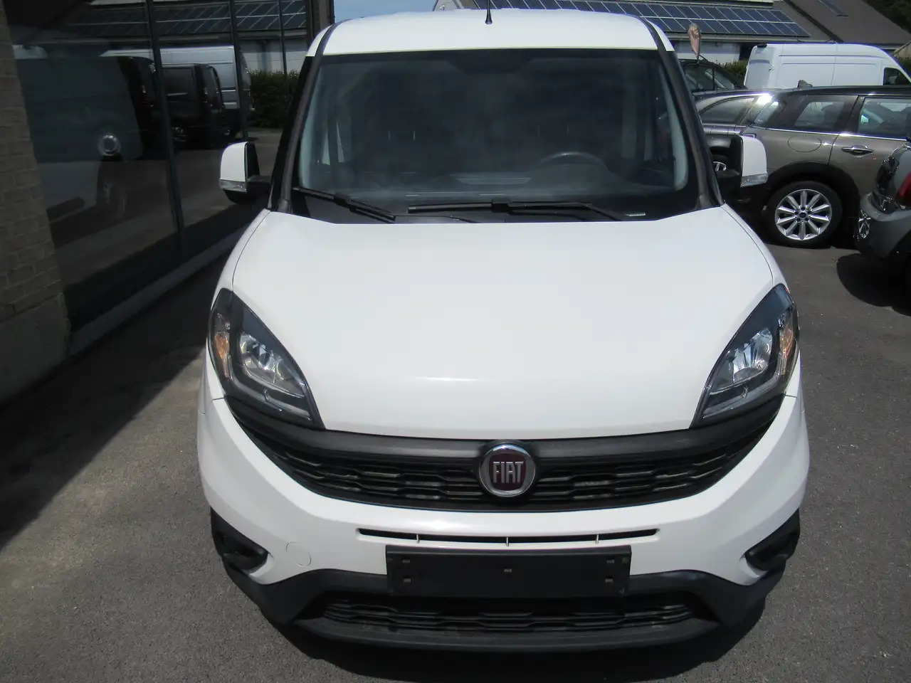 Fiat Doblo 105CV AIRCO,NAVI,CRUISE 9000€+TVA - فان: صور 3 Fiat Doblo 105CV AIRCO,NAVI,CRUISE 9000€+TVA - فان: صور 3
