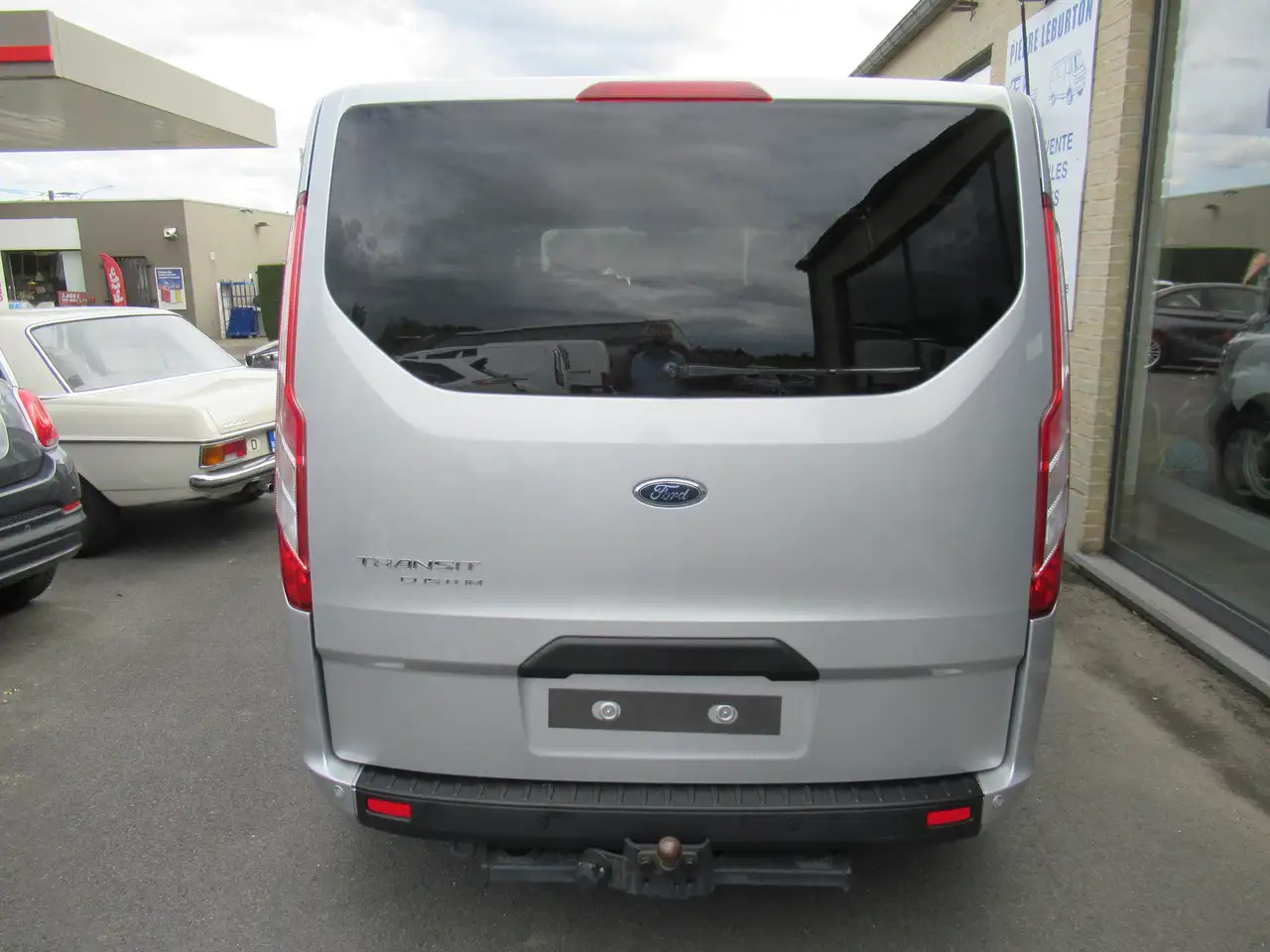 Ford Transit Custom 2.0 TDCi L2H1 Ambiente 23900€+TVA/BTW - ميكروباص: صور 4 Ford Transit Custom 2.0 TDCi L2H1 Ambiente 23900€+TVA/BTW - ميكروباص: صور 4