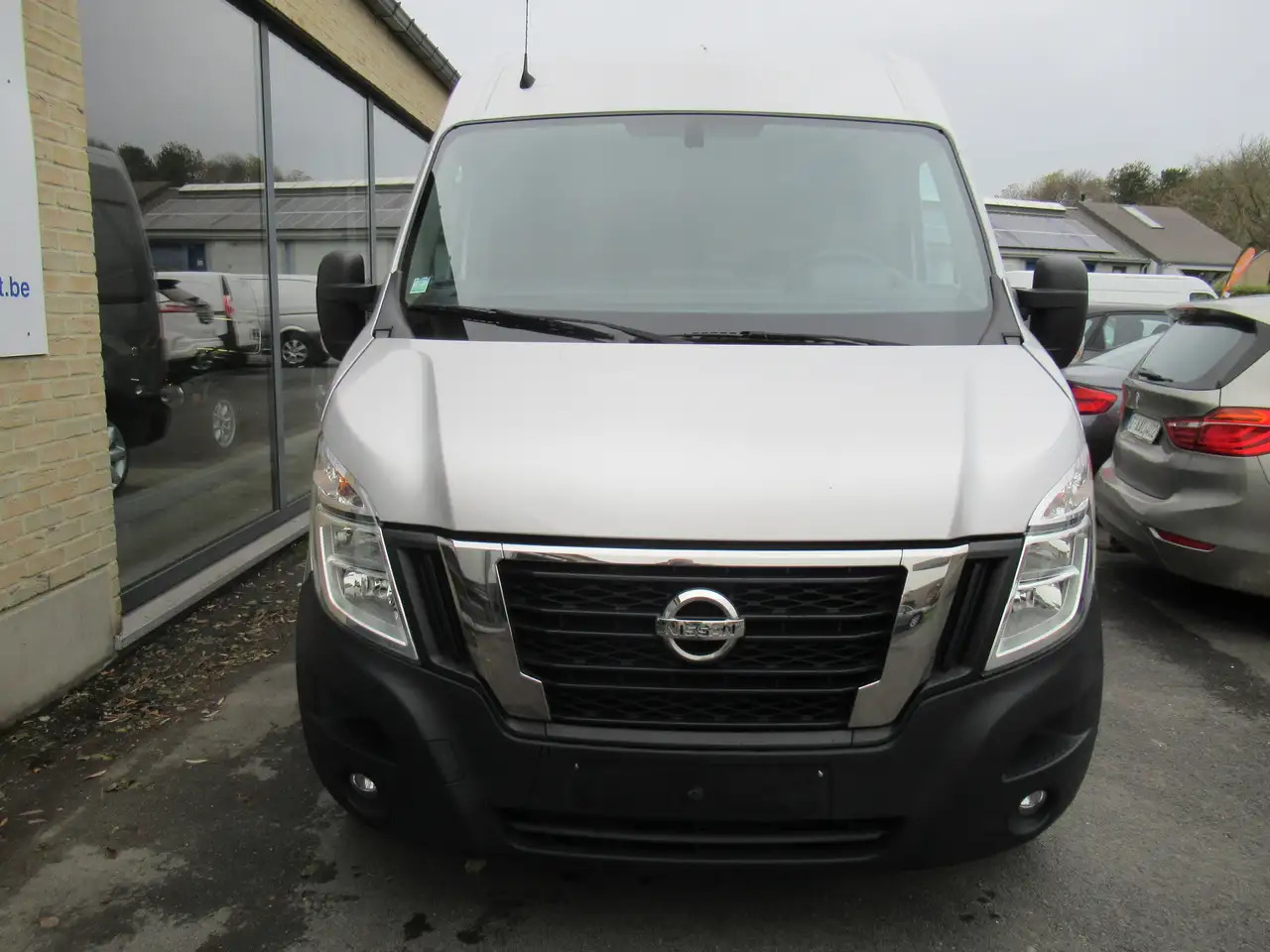 Nissan Interstar L2H2 clim navi 16500€+tva/btw - فان: صور 3 Nissan Interstar L2H2 clim navi 16500€+tva/btw - فان: صور 3