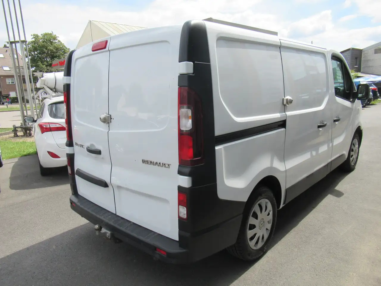 Renault Trafic CLIM AIRCO NAVI 11400€+TVA/BTW - أخرى: صور 2 Renault Trafic CLIM AIRCO NAVI 11400€+TVA/BTW - أخرى: صور 2