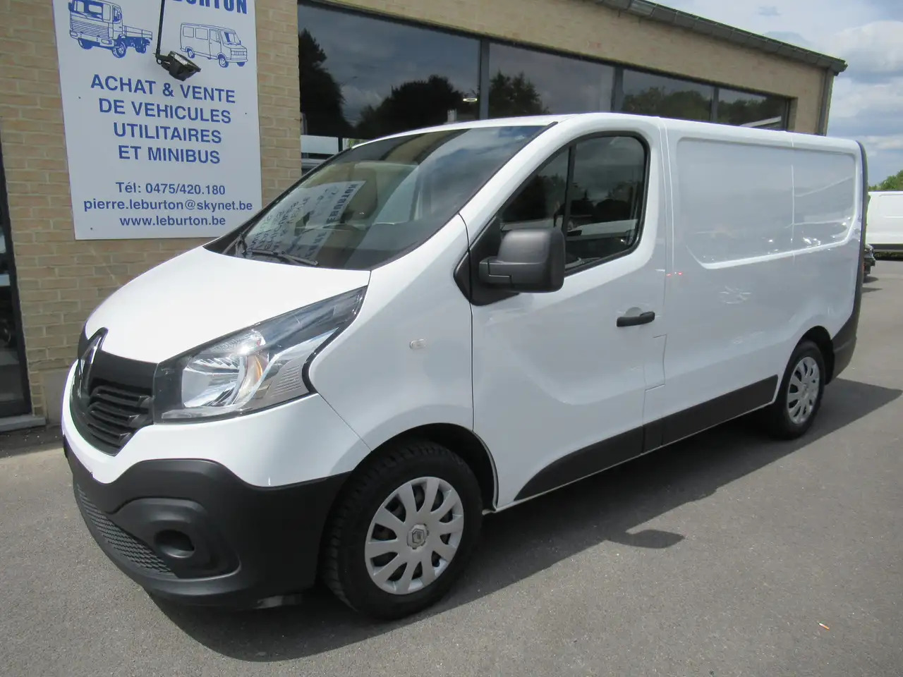 Renault Trafic CLIM AIRCO NAVI 11400€+TVA/BTW - أخرى: صور 1 Renault Trafic CLIM AIRCO NAVI 11400€+TVA/BTW - أخرى: صور 1