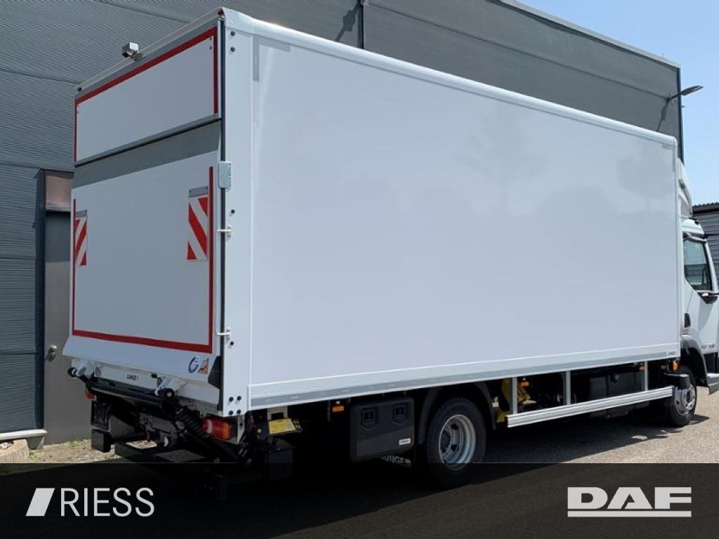 DAF XB 210 FA 7,49 to Koffer LBW Klima Automatik - الشاحنات الصغيرة صندوق مغلق: صور 3 DAF XB 210 FA 7,49 to Koffer LBW Klima Automatik - الشاحنات الصغيرة صندوق مغلق: صور 3