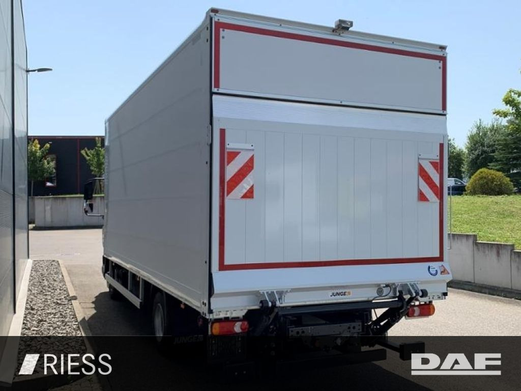 DAF XB 210 FA 7,49 to Koffer LBW Klima Automatik - الشاحنات الصغيرة صندوق مغلق: صور 4 DAF XB 210 FA 7,49 to Koffer LBW Klima Automatik - الشاحنات الصغيرة صندوق مغلق: صور 4
