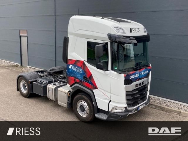 DAF XF 530 FT PXP Alcoa LED Intarder Hydraulik 4x4 - شاحنة جرار: صور 4 DAF XF 530 FT PXP Alcoa LED Intarder Hydraulik 4x4 - شاحنة جرار: صور 4
