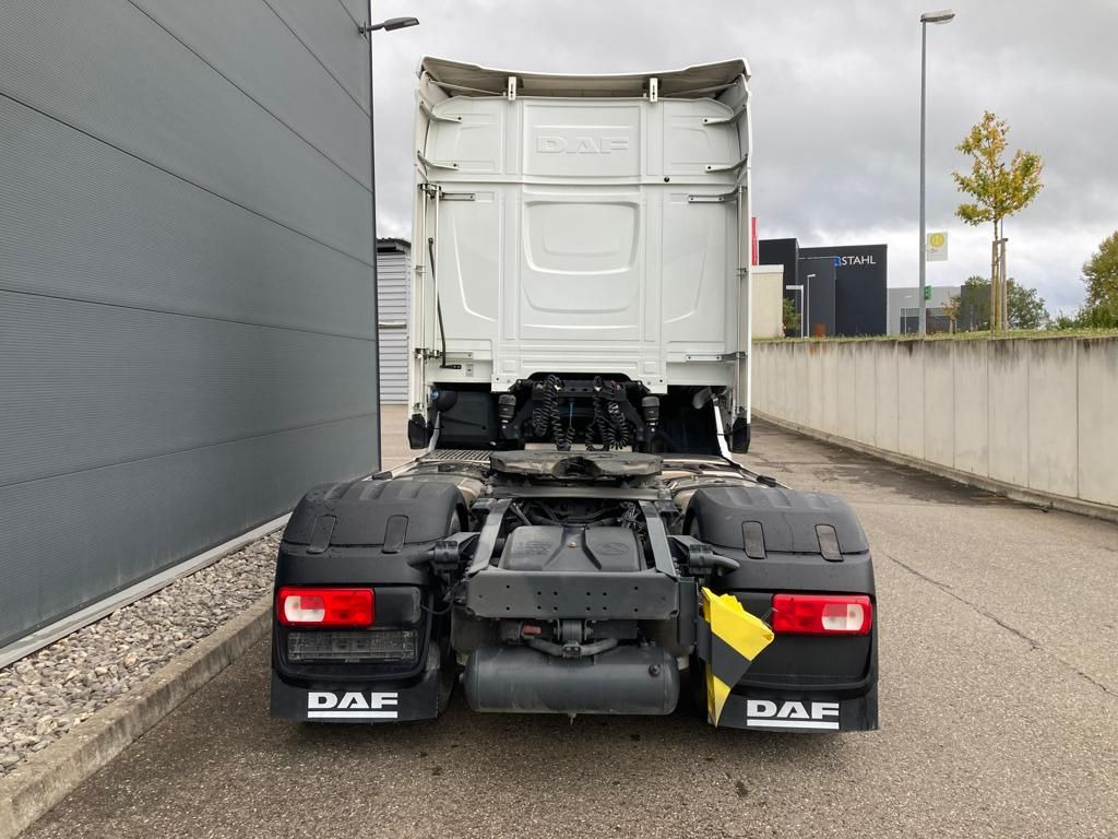 DAF XG 480 FT LED Intarder Kamera Hydraulik DAF XG 480 FT LED Intarder Kamera Hydraulik - شاحنة جرار: صور 4 DAF XG 480 FT LED Intarder Kamera Hydraulik DAF XG 480 FT LED Intarder Kamera Hydraulik - شاحنة جرار: صور 4