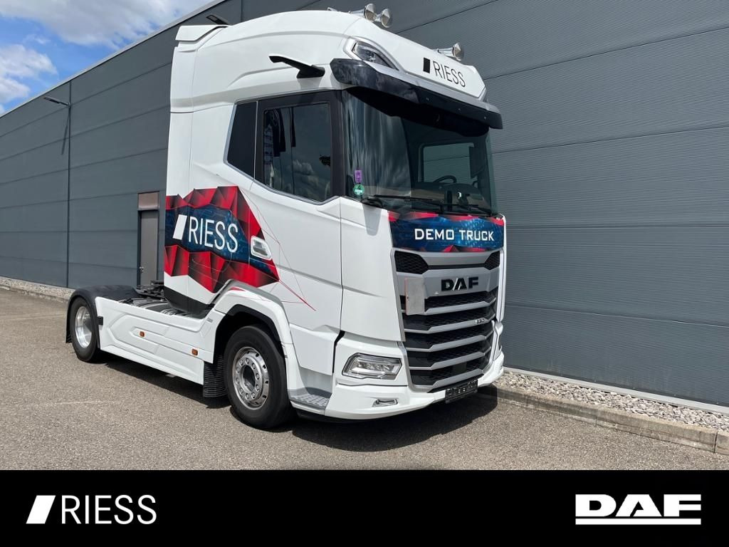 DAF XG+ 530 FT Alcoa Leder Intarder Standklima Hydra DAF XG+ 530 FT Alcoa Leder Intarder Standklima Hydra - شاحنة جرار: صور 1 DAF XG+ 530 FT Alcoa Leder Intarder Standklima Hydra DAF XG+ 530 FT Alcoa Leder Intarder Standklima Hydra - شاحنة جرار: صور 1