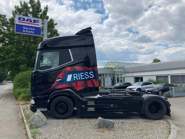 DAF XG 530 FT Vollluft Leder Kamera SpurH DAF XG 530 FT Vollluft Leder Kamera - شاحنة جرار: صور 2 DAF XG 530 FT Vollluft Leder Kamera SpurH DAF XG 530 FT Vollluft Leder Kamera - شاحنة جرار: صور 2