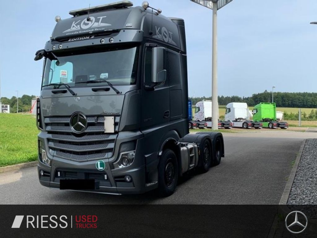 Mercedes-Benz Actros Edition 2 BiXenon KlimaA Navi Massage - شاحنة جرار: صور 2 Mercedes-Benz Actros Edition 2 BiXenon KlimaA Navi Massage - شاحنة جرار: صور 2