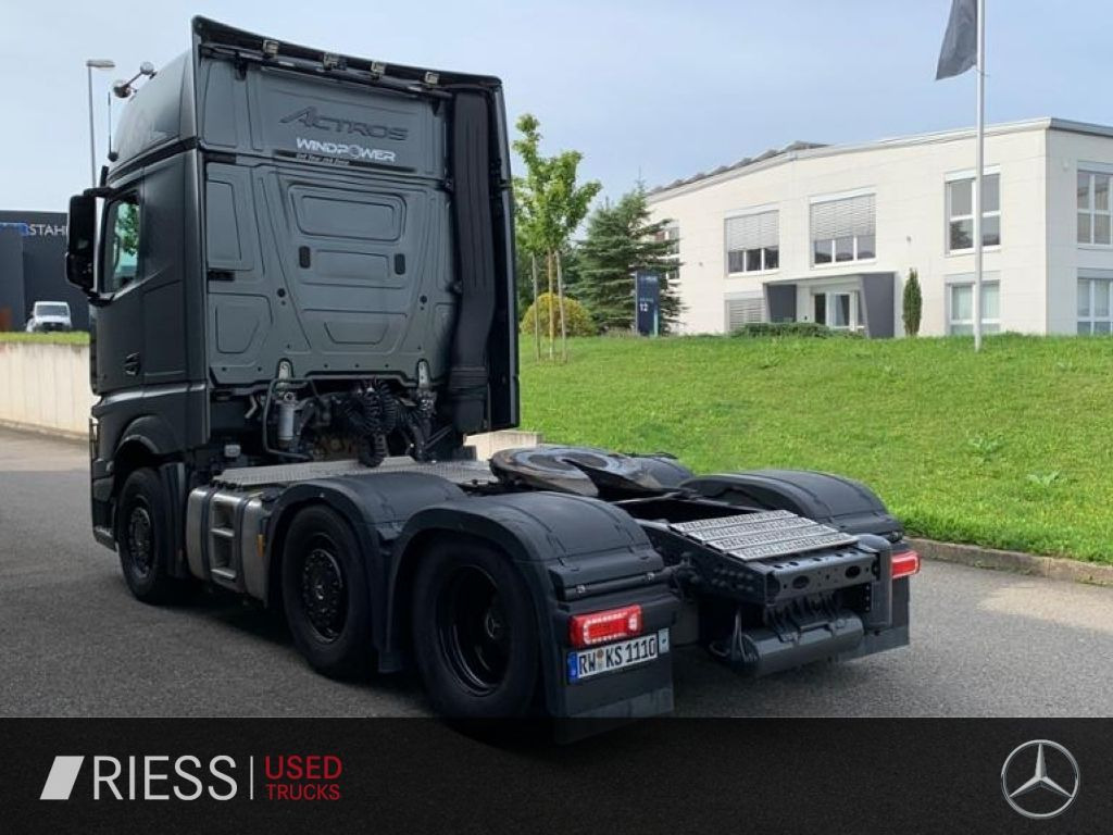 Mercedes-Benz Actros Edition 2 BiXenon KlimaA Navi Massage - شاحنة جرار: صور 4 Mercedes-Benz Actros Edition 2 BiXenon KlimaA Navi Massage - شاحنة جرار: صور 4