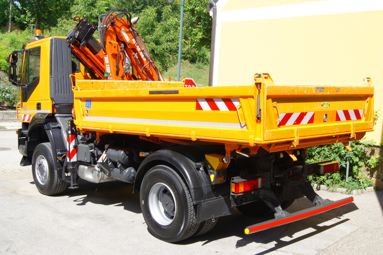 IVECO 190T33 Trakker 4x4/ATLAS 85.2/Euro5/Winterdienst/Streuer - شاحنة كرين: صور 4 IVECO 190T33 Trakker 4x4/ATLAS 85.2/Euro5/Winterdienst/Streuer - شاحنة كرين: صور 4