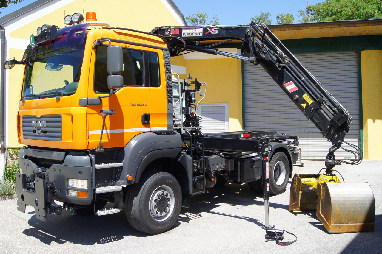 MAN TGA 18.360 BL 4x4/Euro4/TÜV/HIAB 111/MULTILIFT/Winterdienst - قلابات, شاحنة كرين: صور 2 MAN TGA 18.360 BL 4x4/Euro4/TÜV/HIAB 111/MULTILIFT/Winterdienst - قلابات, شاحنة كرين: صور 2