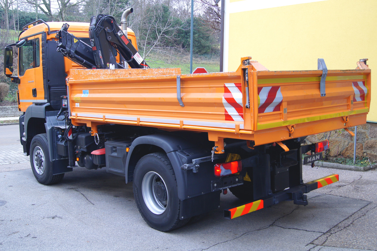 MAN TGS 18.320 BL 4x4 / HIAB 088 B-2 / Winterdienst - قلابات, شاحنة كرين: صور 3 MAN TGS 18.320 BL 4x4 / HIAB 088 B-2 / Winterdienst - قلابات, شاحنة كرين: صور 3