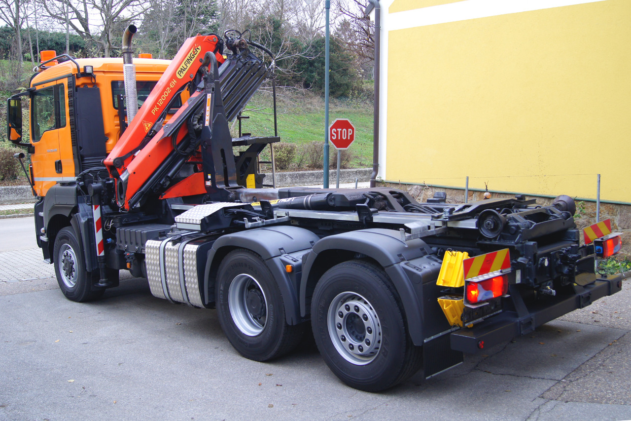 MAN TGS 28.400 BL 6x4-4/PK 12002 D/PALIFT/Winterdienst/Streuer/Pflug - قلابات, شاحنة كرين: صور 3 MAN TGS 28.400 BL 6x4-4/PK 12002 D/PALIFT/Winterdienst/Streuer/Pflug - قلابات, شاحنة كرين: صور 3