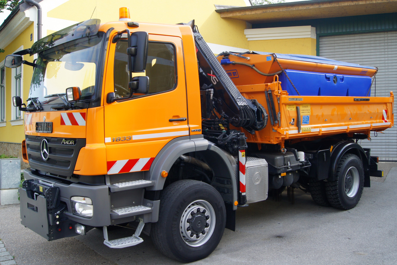 MERCEDES-BENZ AXOR 1833 4x4/TÜV/Eur4/HIAB 088/MEILLER/Winterdienst/Salzstreuer - شاحنة كرين: صور 2 MERCEDES-BENZ AXOR 1833 4x4/TÜV/Eur4/HIAB 088/MEILLER/Winterdienst/Salzstreuer - شاحنة كرين: صور 2