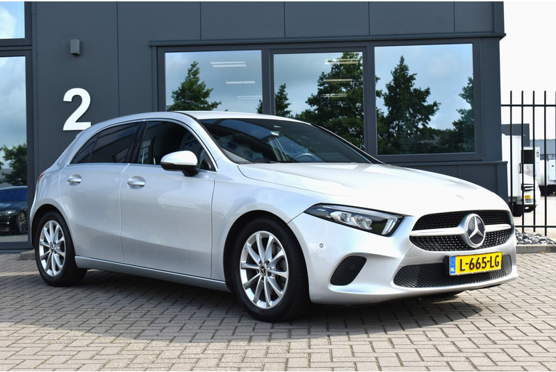 Mercedes-Benz A-Klasse 200 | Business Solution * 163 PK * Camera * LED * MBUX - هاتشباك: صور 3 Mercedes-Benz A-Klasse 200 | Business Solution * 163 PK * Camera * LED * MBUX - هاتشباك: صور 3