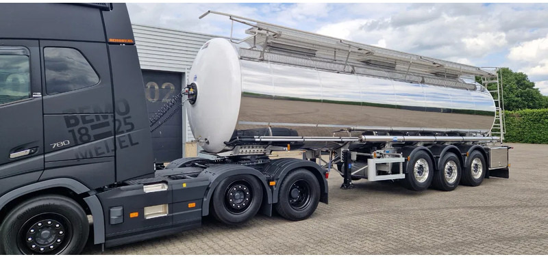 Magyar 32000 liter levensmiddelen tankoplegger NEW/NIEUW/NEU - نصف مقطورة صهريج: صور 1 Magyar 32000 liter levensmiddelen tankoplegger NEW/NIEUW/NEU - نصف مقطورة صهريج: صور 1