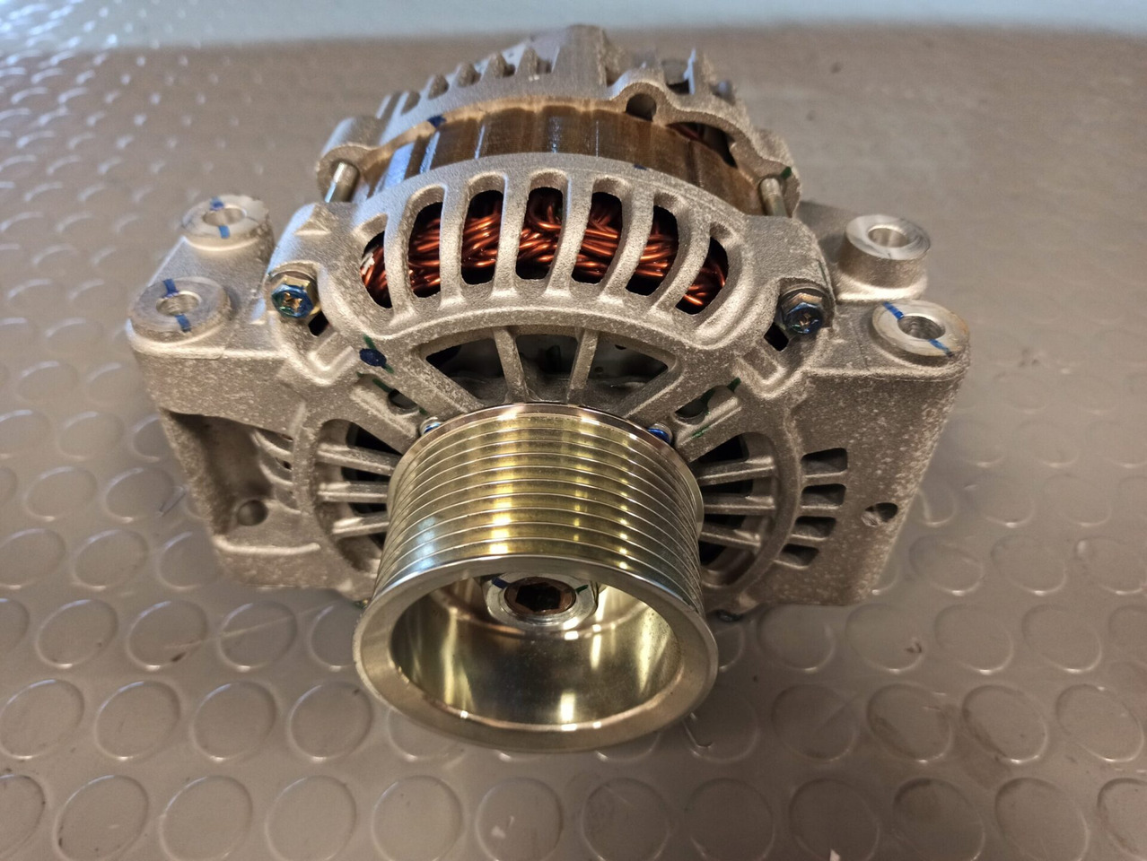 SCANIA ALTERNATOR - 2398370 - مولد - شاحنة: صور 1 SCANIA ALTERNATOR - 2398370 - مولد - شاحنة: صور 1