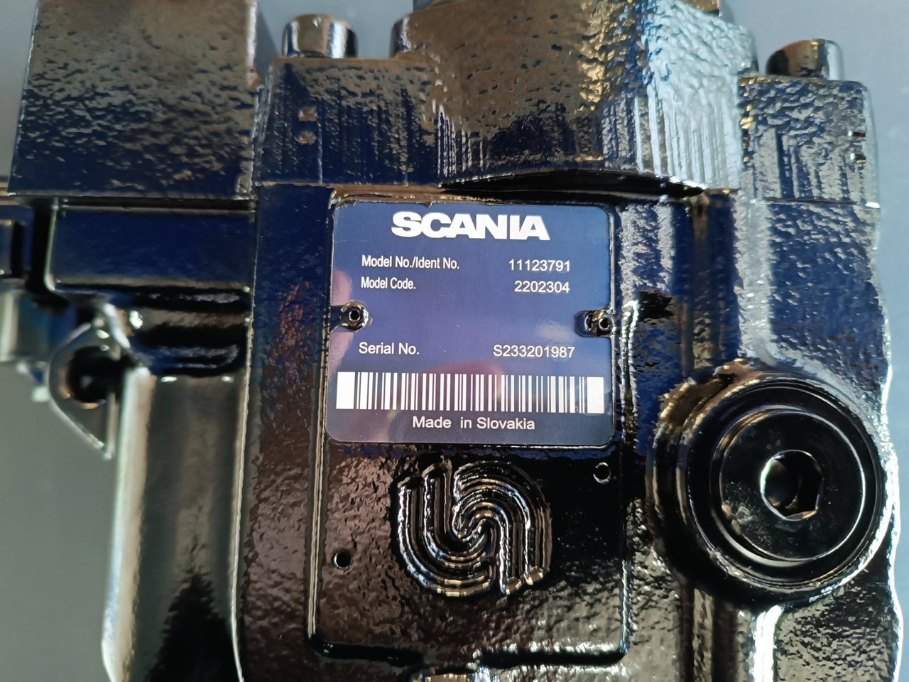 SCANIA HYDRAULIC PUMP - 2202304 - مضخة هيدروليكية - شاحنة: صور 3 SCANIA HYDRAULIC PUMP - 2202304 - مضخة هيدروليكية - شاحنة: صور 3