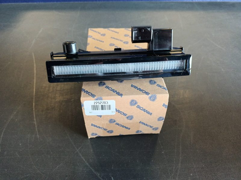 SCANIA SIGNAL LAMP 2252783 - أضواء - شاحنة: صور 1 SCANIA SIGNAL LAMP 2252783 - أضواء - شاحنة: صور 1