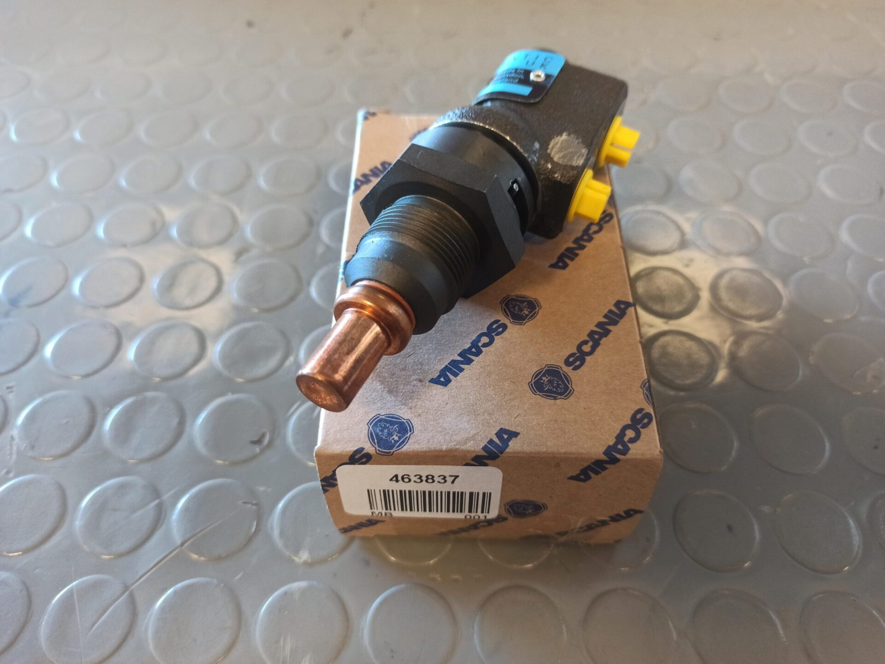 SCANIA THERMOSTAT VALVE - 463837 - ترموستات - شاحنة: صور 1 SCANIA THERMOSTAT VALVE - 463837 - ترموستات - شاحنة: صور 1