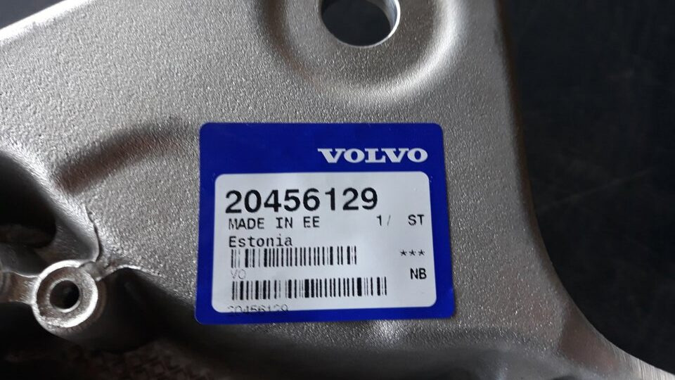 VOLVO CABIN BRACKET 20456129 - الكابينة والداخلية - شاحنة: صور 4 VOLVO CABIN BRACKET 20456129 - الكابينة والداخلية - شاحنة: صور 4