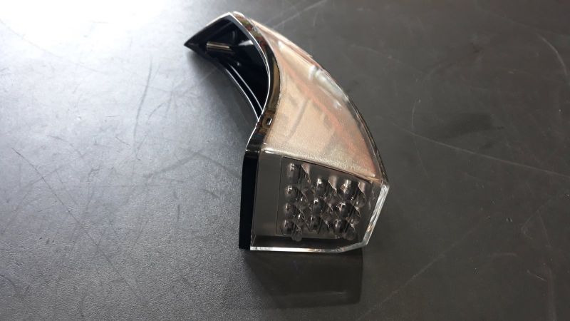 VOLVO FLASH RIGHT - 23386781 - أضواء - شاحنة: صور 1 VOLVO FLASH RIGHT - 23386781 - أضواء - شاحنة: صور 1