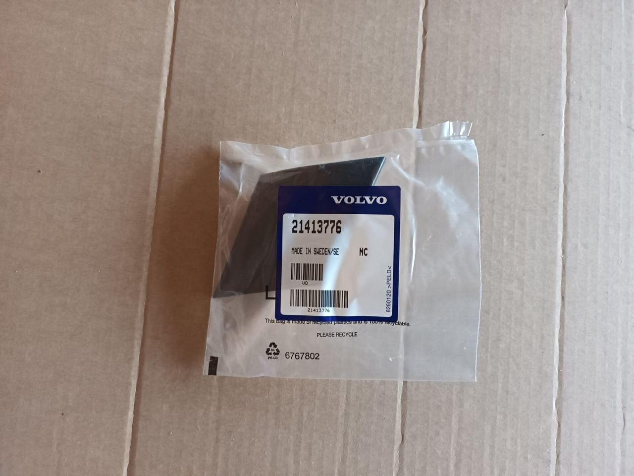 VOLVO LAMP LID - 21413776 - أضواء - شاحنة: صور 1 VOLVO LAMP LID - 21413776 - أضواء - شاحنة: صور 1