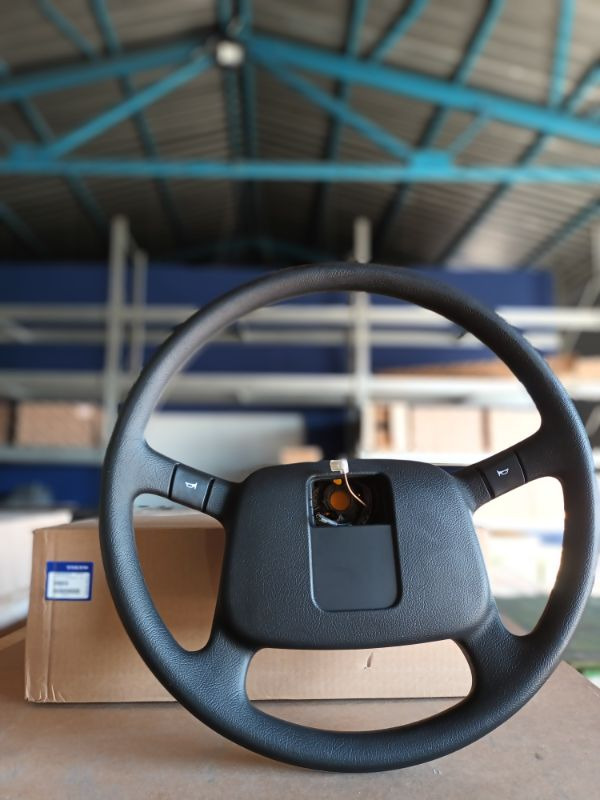 VOLVO STEERING WHEEL 1062027 - عجلة القيادة - شاحنة: صور 1 VOLVO STEERING WHEEL 1062027 - عجلة القيادة - شاحنة: صور 1