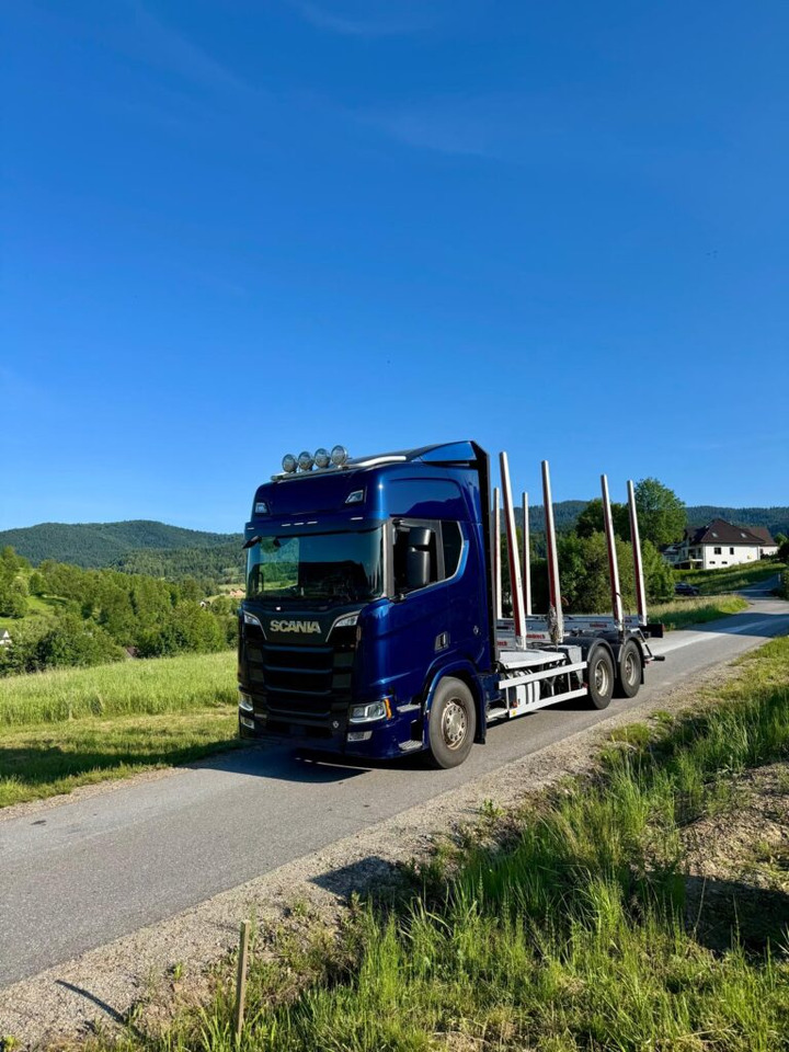 SCANIA 650 V8 6X4 - شاحنة قطع الأشجار: صور 2 SCANIA 650 V8 6X4 - شاحنة قطع الأشجار: صور 2