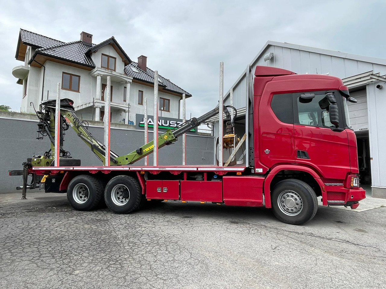 SCANIA R520 XT - شاحنة قطع الأشجار: صور 5 SCANIA R520 XT - شاحنة قطع الأشجار: صور 5